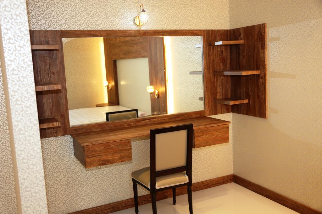 Al Faris 1 Hotel Apartments Дубай Экстерьер фото
