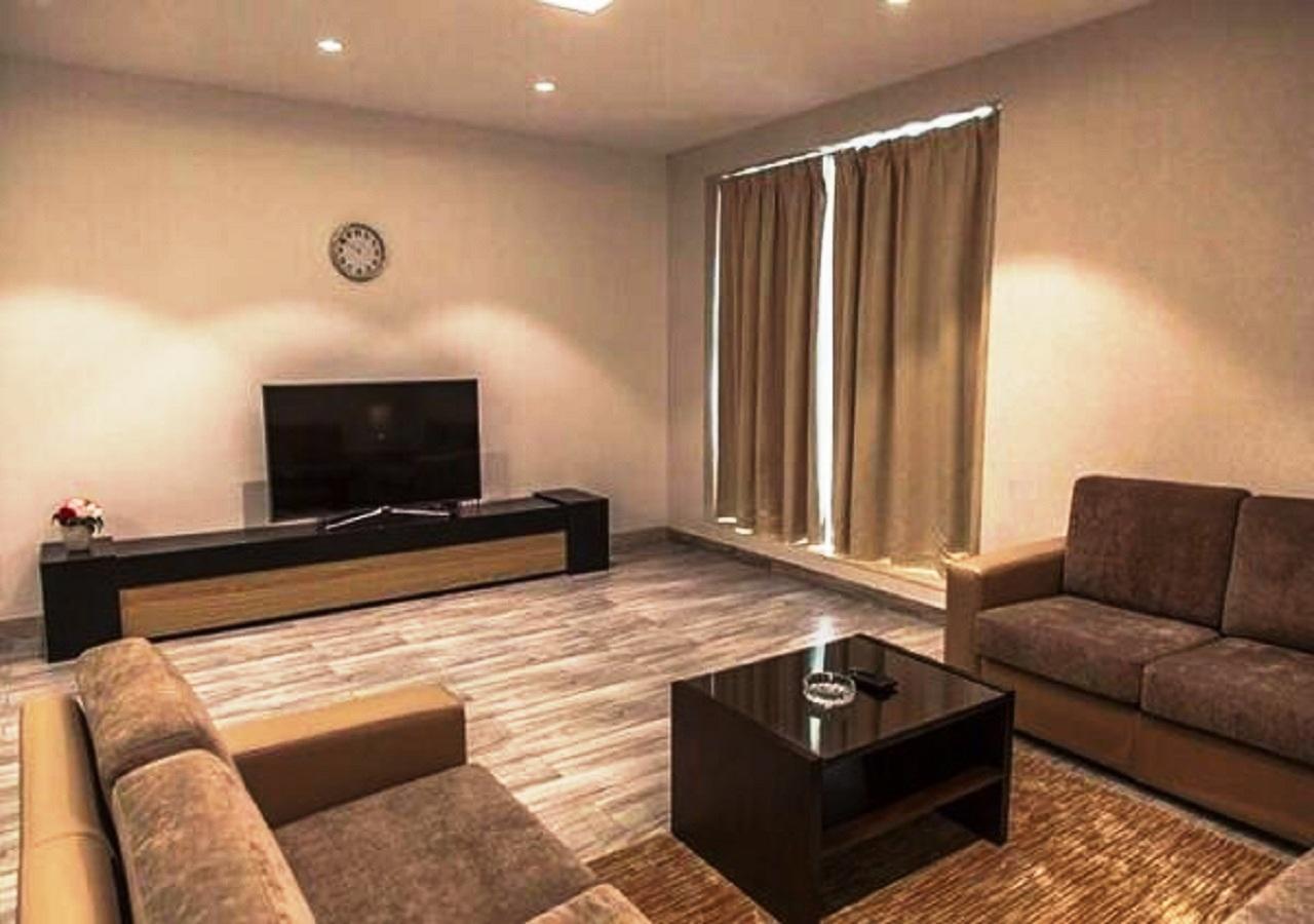 Al Faris 1 Hotel Apartments Дубай Экстерьер фото